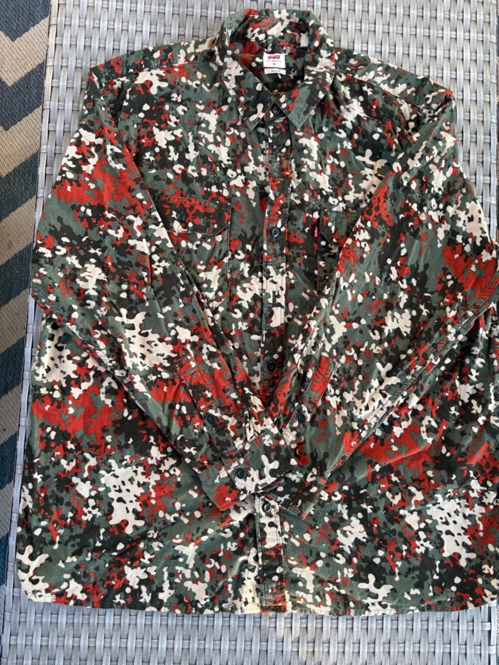 Levi's Green, Red & Cream Camouflage Button-Up